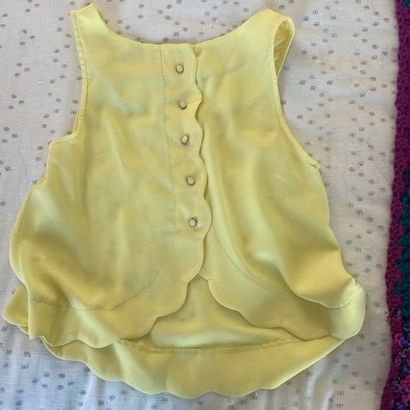 Baby yellow scallop edge tank - Picture 2 of 2